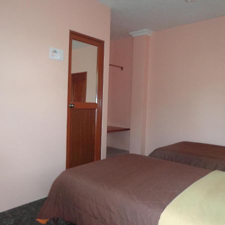 Hostal Nathaly Puerto Baquerizo Moreno Exteriör bild
