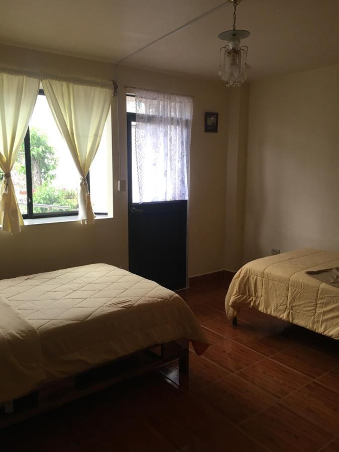 Hostal Nathaly Puerto Baquerizo Moreno Exteriör bild