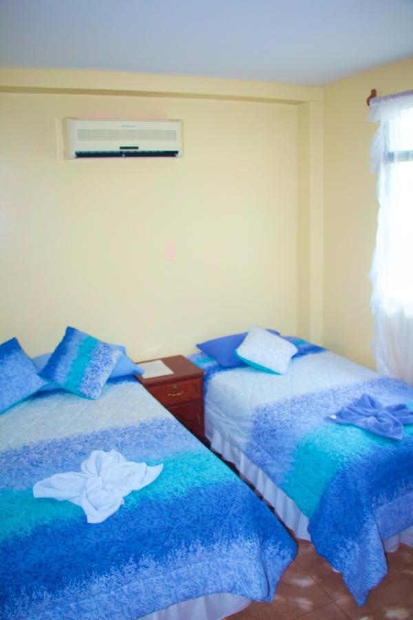 Hostal Nathaly Puerto Baquerizo Moreno Exteriör bild