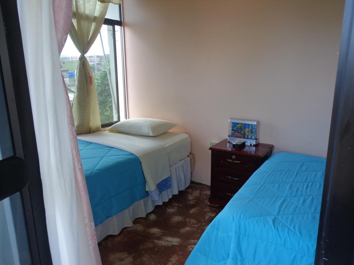 Hostal Nathaly Puerto Baquerizo Moreno Exteriör bild