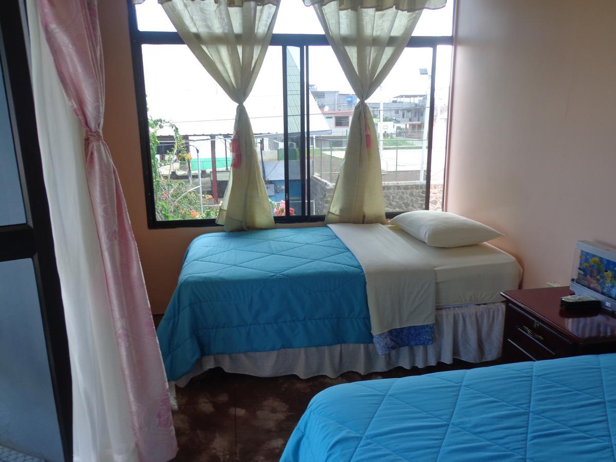Hostal Nathaly Puerto Baquerizo Moreno Exteriör bild