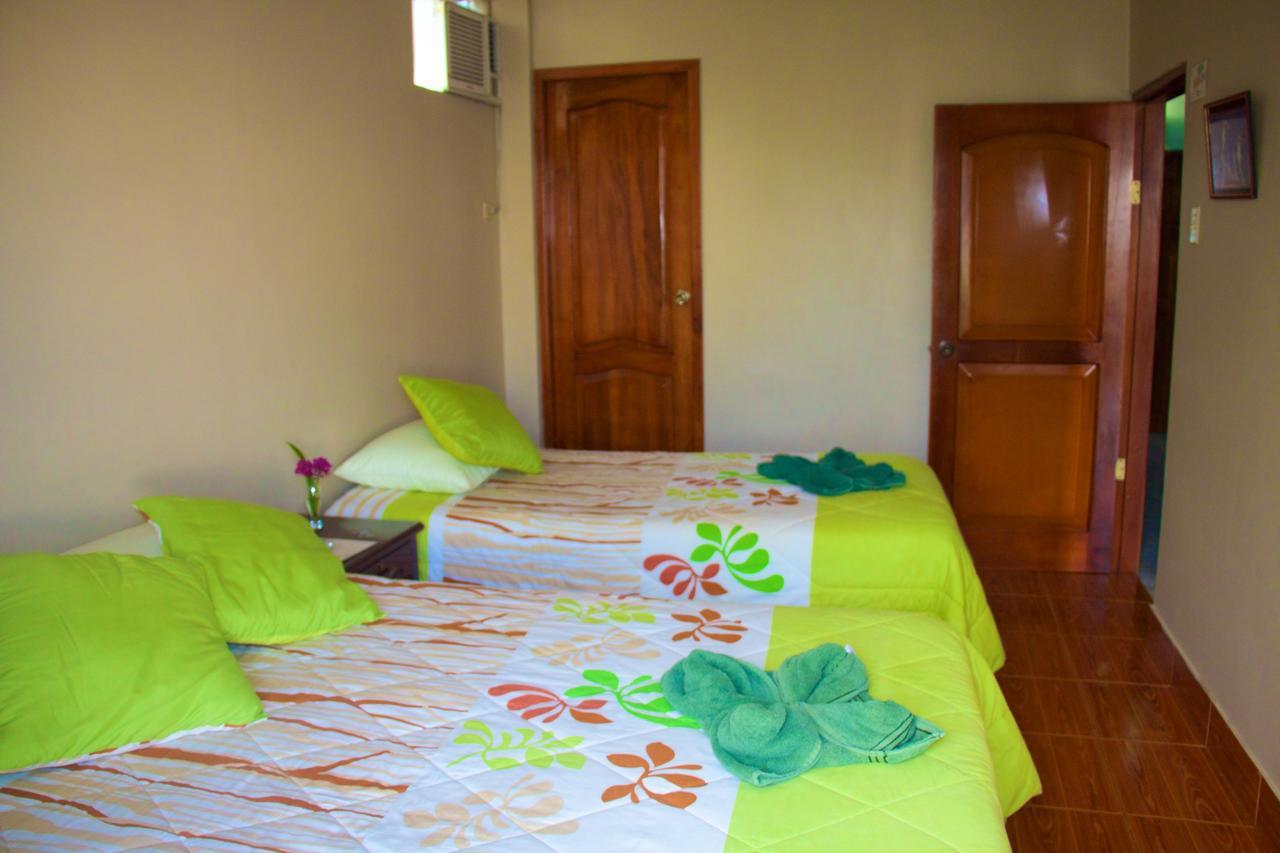 Hostal Nathaly Puerto Baquerizo Moreno Exteriör bild